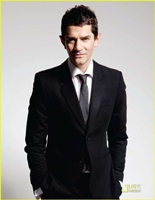stories/955/images/Franklin_in_Armani.jpg
